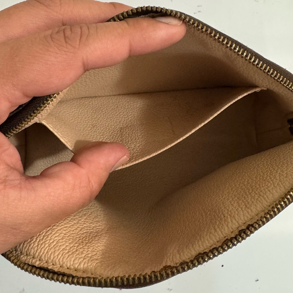 LV Monogram - Louis Vuitton Cosmetic Pouch PM - Picture 14 of 16